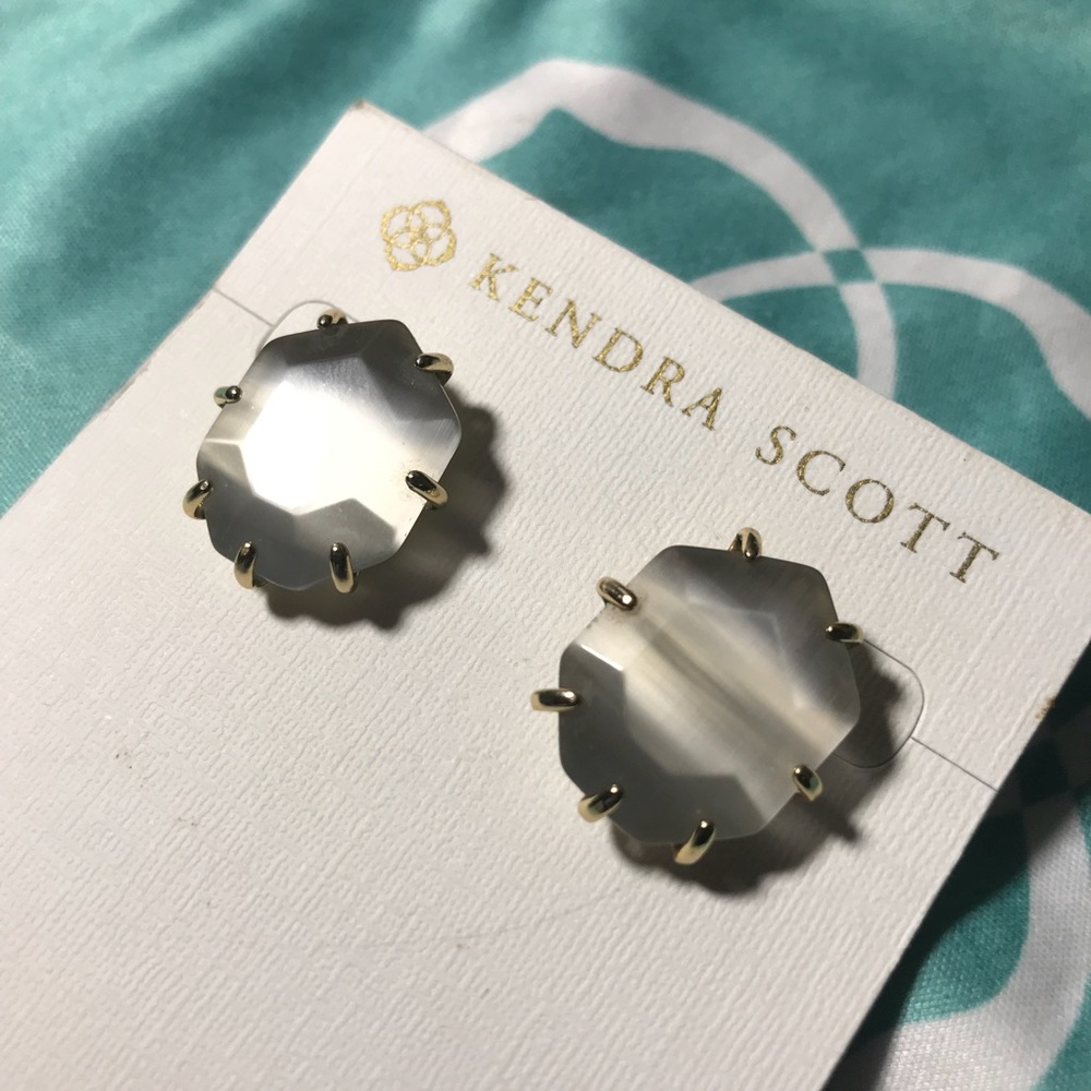 Kendra Scott Morgan Earrings (Gray Cat Eye)